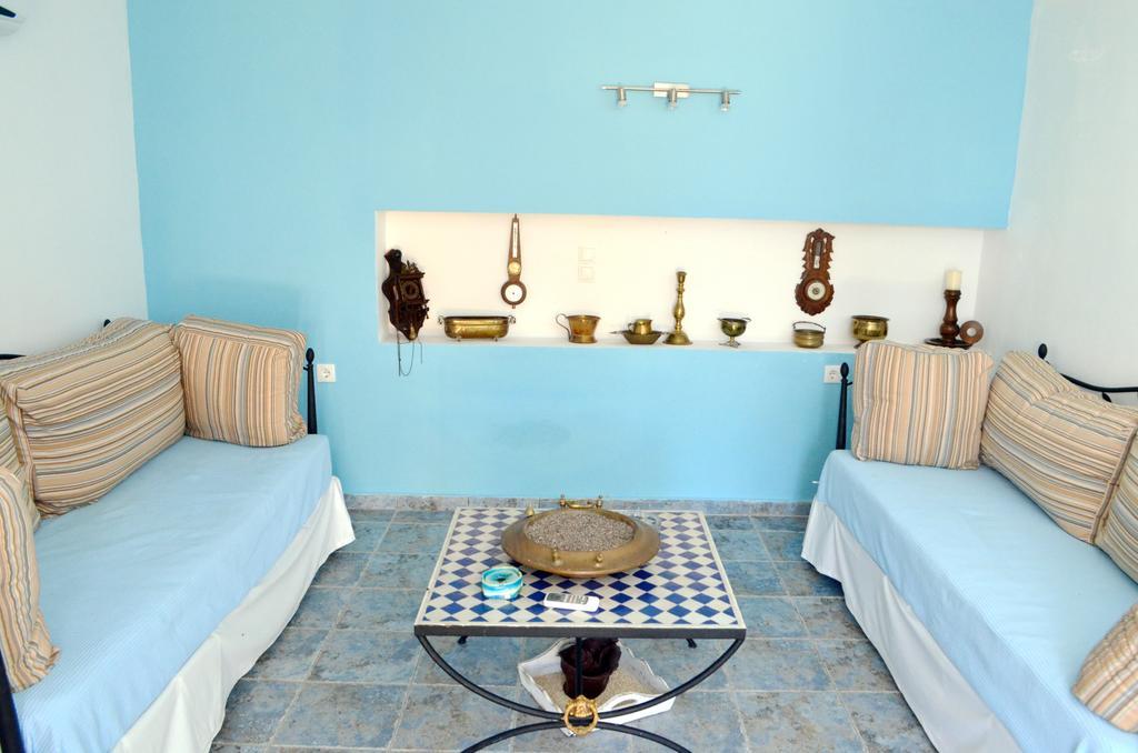 Villa Romanza Beach Villa Chalki Town Værelse billede
