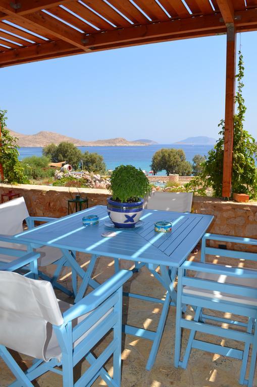 Villa Romanza Beach Villa Chalki Town Værelse billede